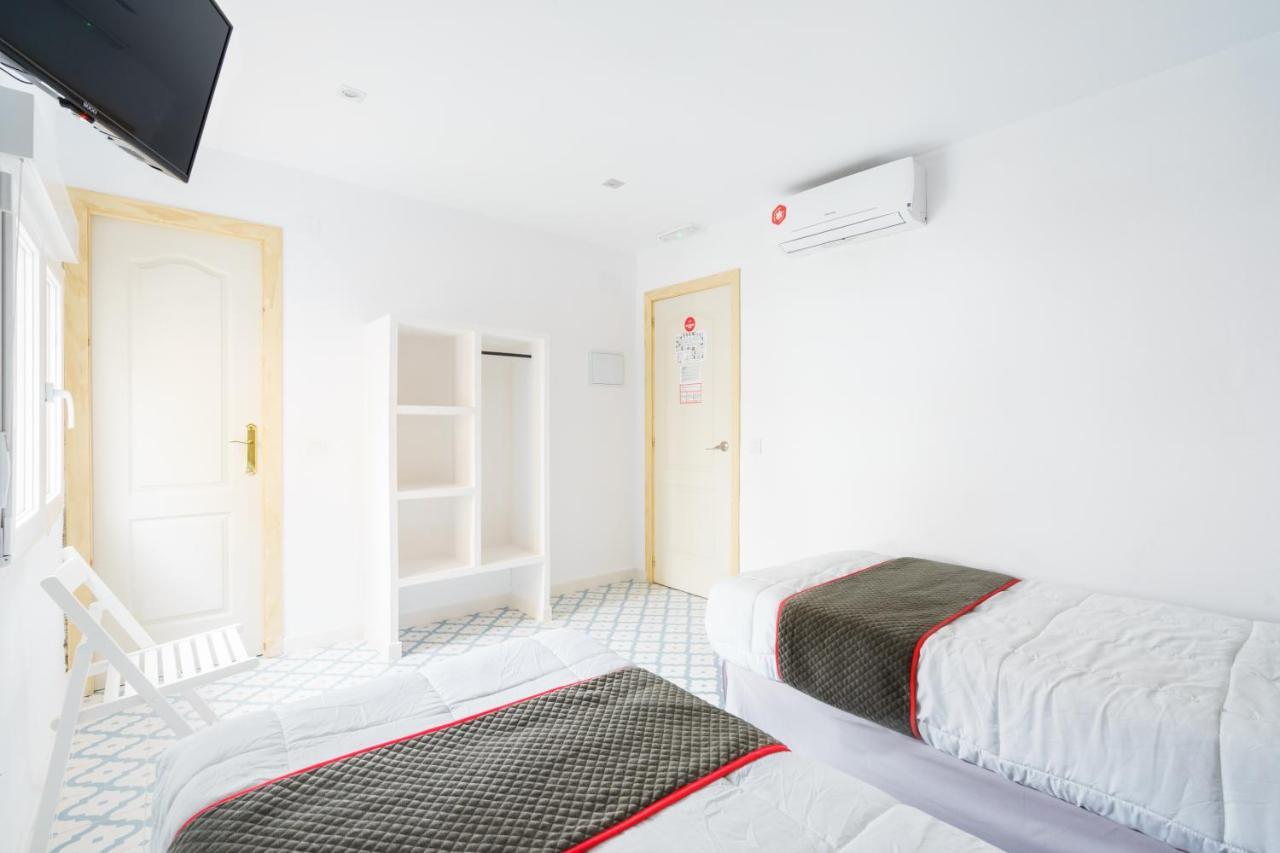 Pension Riad Mediterraneo Barbate Exterior photo
